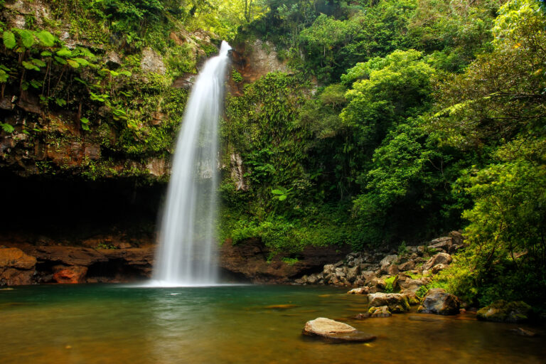 Lower,Tavoro,Waterfalls,In,Bouma,National,Heritage,Park,On,Taveuni